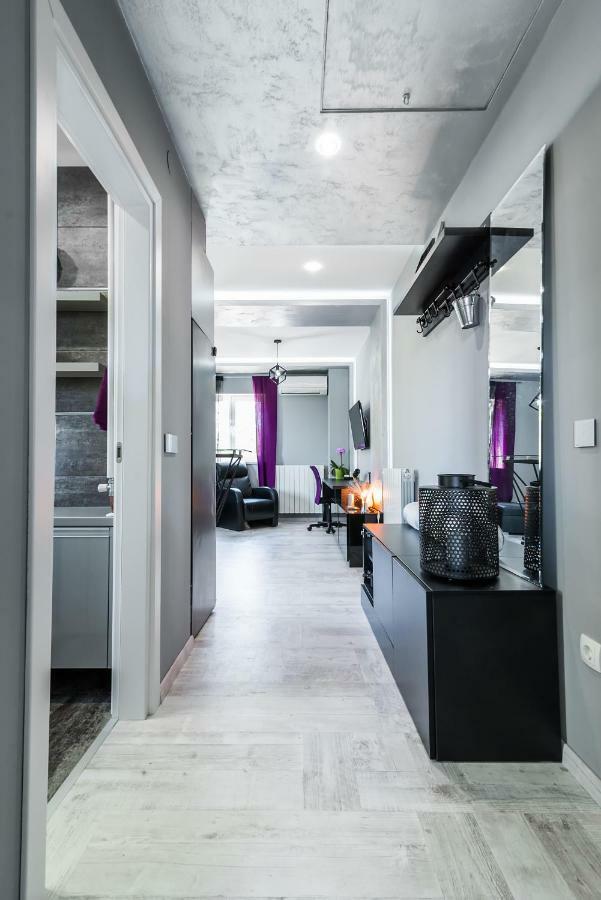 Apartments Eli Лабин Экстерьер фото